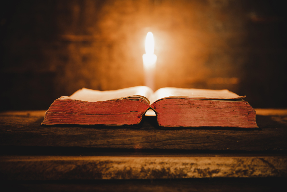 biblia-sagrada-cristo-jesus O que a Bíblia fala sobre adultério?