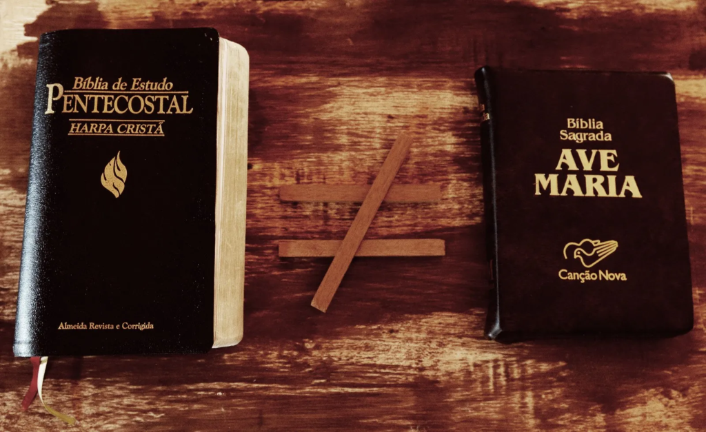 Diferença entre a Bíblia Evangélica e Católica